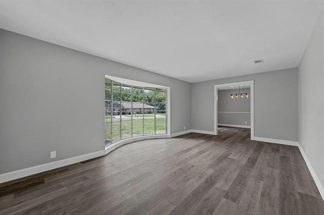 Building Photo - 1400 Crescent Dr