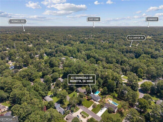 Building Photo - 472 Barnsdale Dr