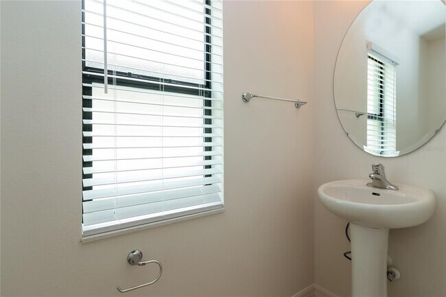 Building Photo - 2215 Caspian Dr