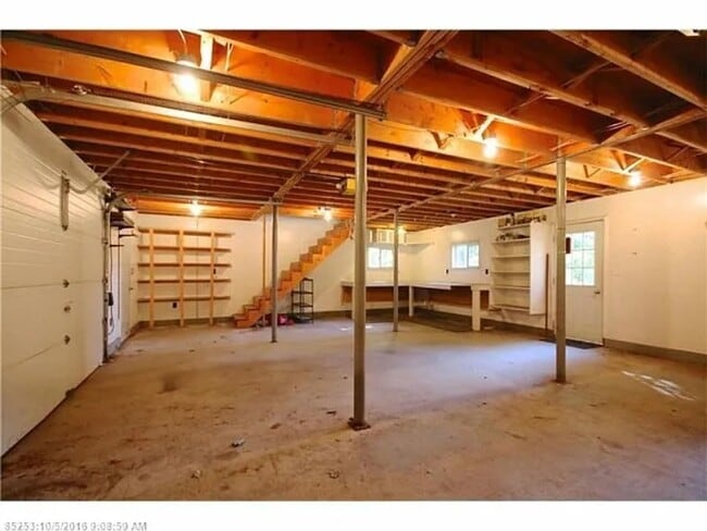 Building Photo - 40 Claman Dr