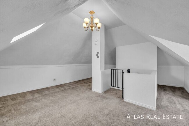 Building Photo - 853 Emeril Ave