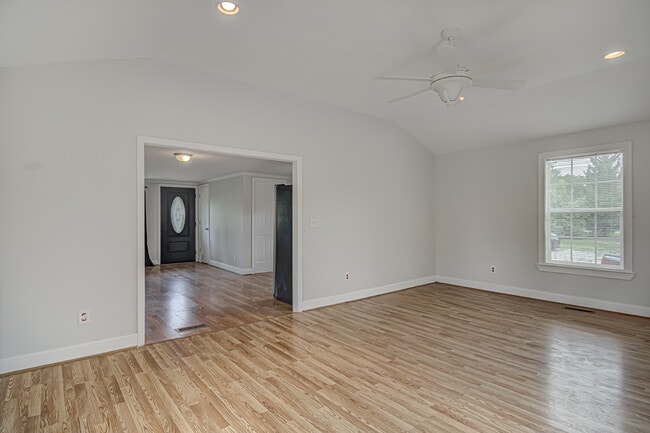 Building Photo - 8603 Haw River Rd