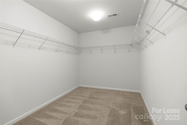Building Photo - 131 Cherry Bark Dr