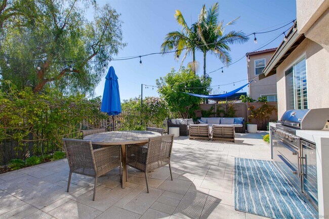 Building Photo - 6052 Rancho Bravado