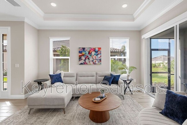 Building Photo - 16207 San Donato Pl