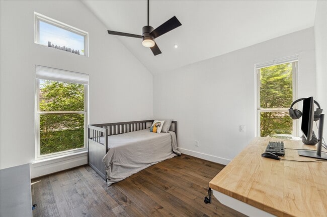 Building Photo - 7703 Bobbitt Ln