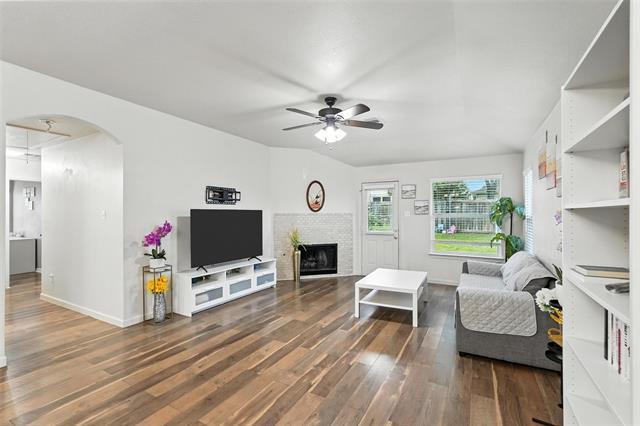 Building Photo - 3206 Kingsbrook Dr