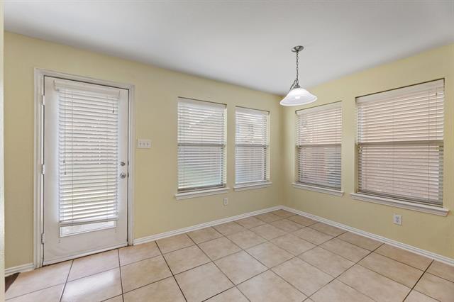 Building Photo - 10528 Cochron Dr