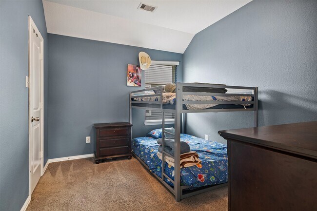 Building Photo - 3021 Wedgewood Bay Ct