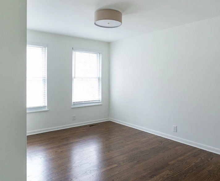 Building Photo - 203 Leake Ave