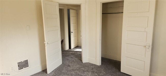 Building Photo - 48 Eleanor Ave