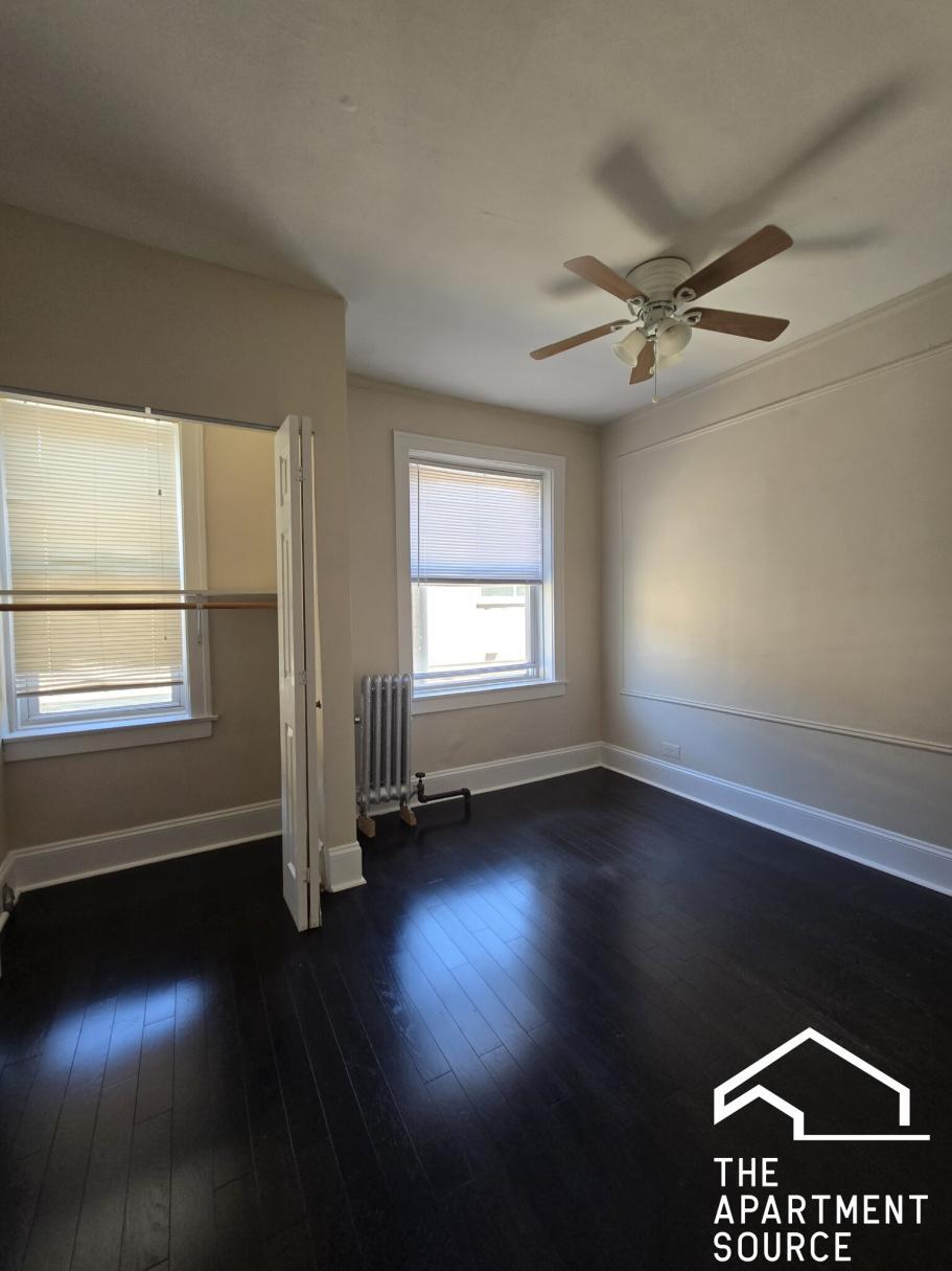 Building Photo - 1333 W Birchwood Ave