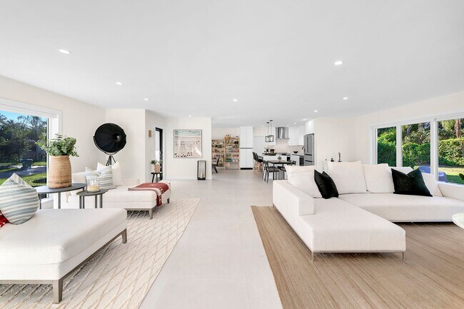 Building Photo - 5835 SW 100th Terrace