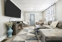 Building Photo - 444 Oneida St