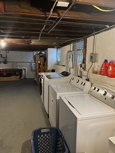 Basement - 14923 Delaware Ave