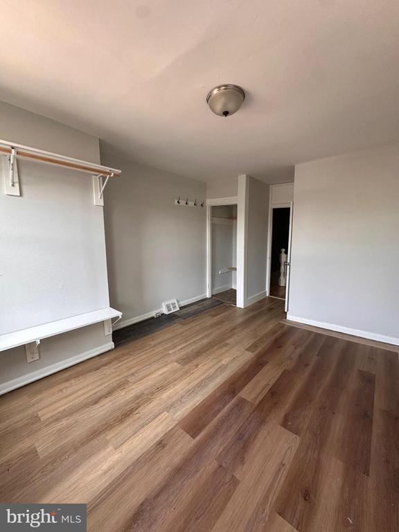 Building Photo - 2940 E Fayette St