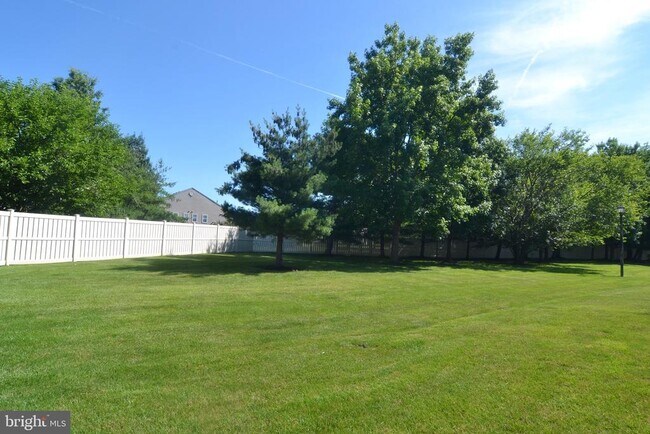 Building Photo - 4004 ADELAIDE Dr