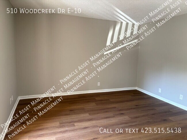 Building Photo - 510 Woodcreek Rd