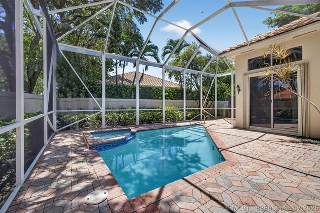 Building Photo - 1048 Diamond Head Way