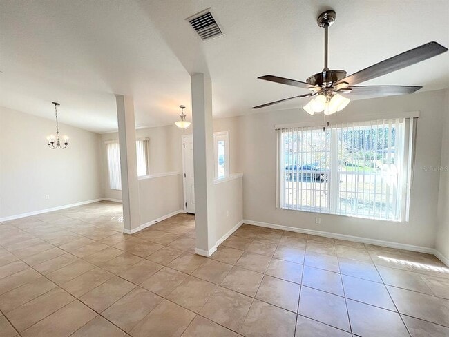 Building Photo - 9 Raemond Ln