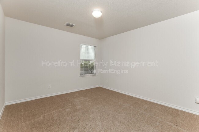 Building Photo - 2935 Thackery Groove