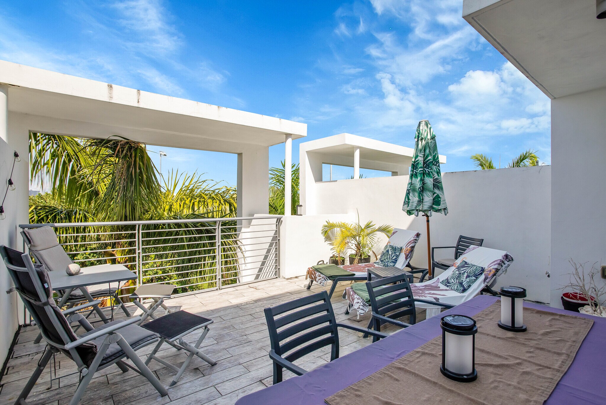 Building Photo - 87 N Shore Dr