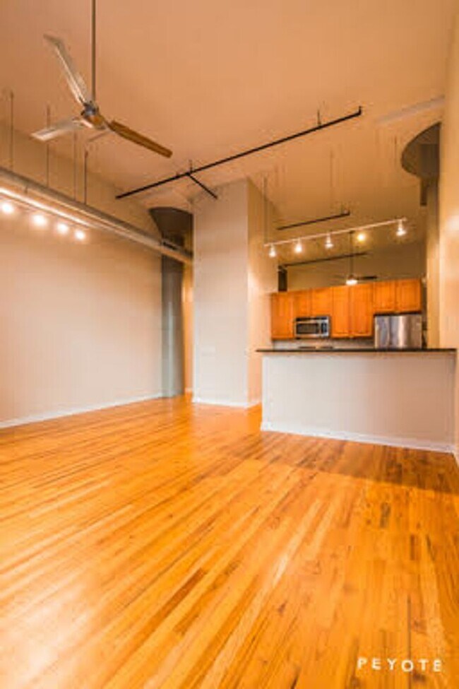 Building Photo - DON'T MISS YOUR CHANCE TO LIVE IN THE CITY...