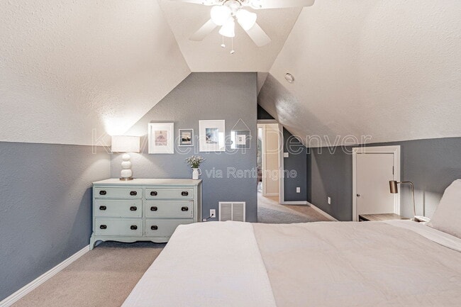 Building Photo - 3033 Welton St