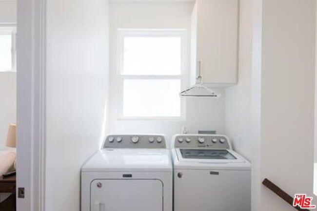 Building Photo - 7445 W 81st St