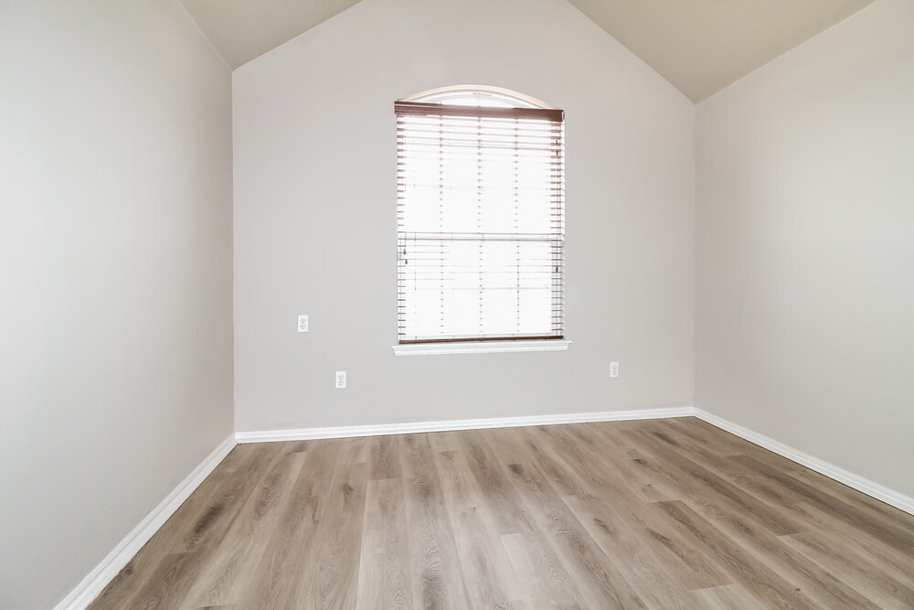 Building Photo - 2004 NE 32nd St