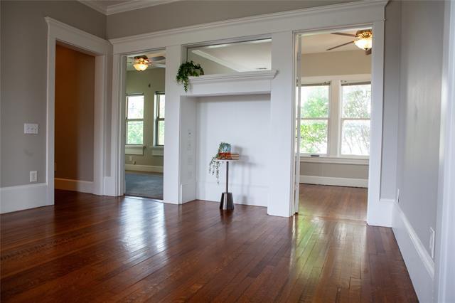 Building Photo - 5347 Lewis St