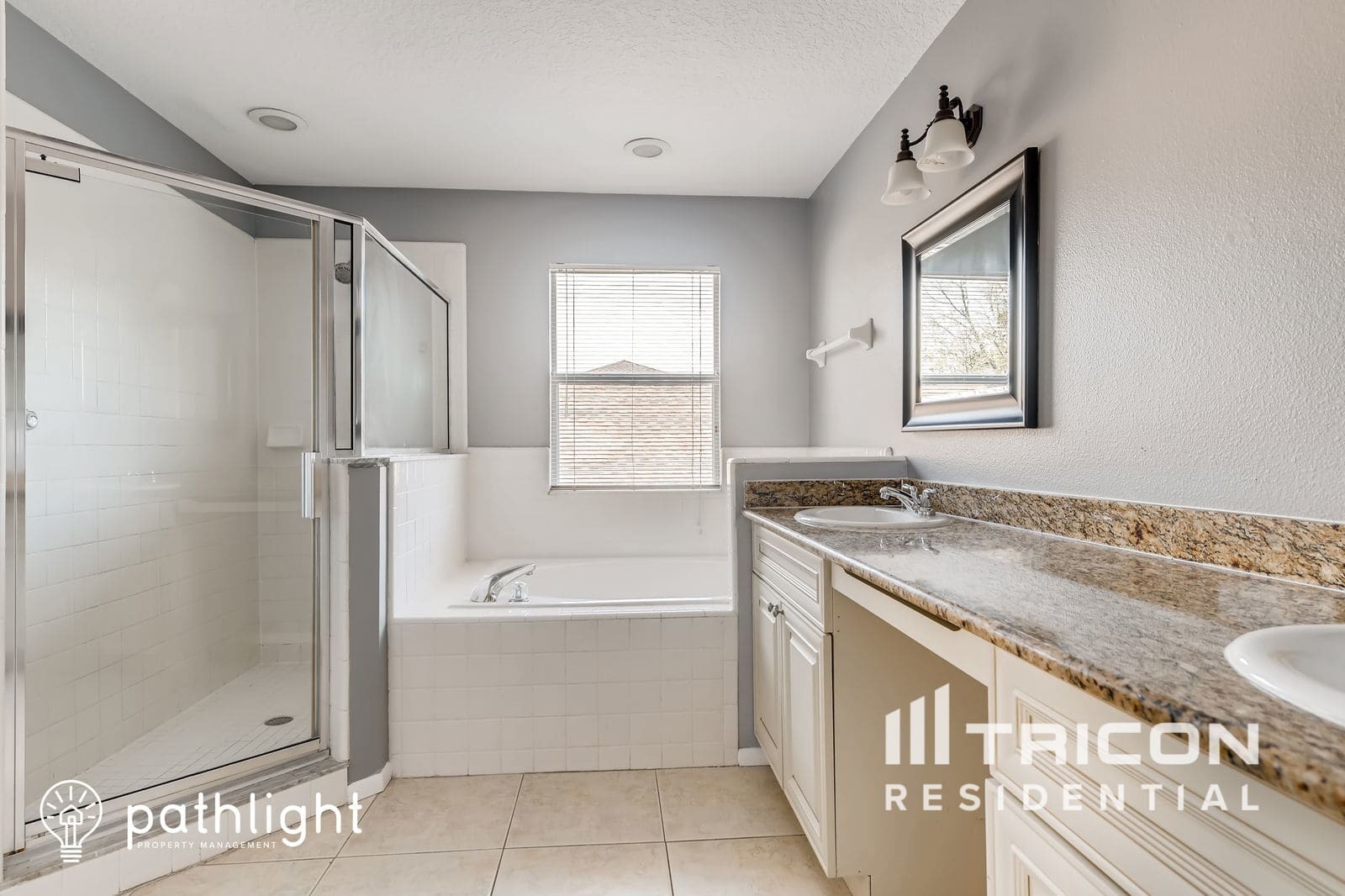 Building Photo - 102 Knights Hollow Dr