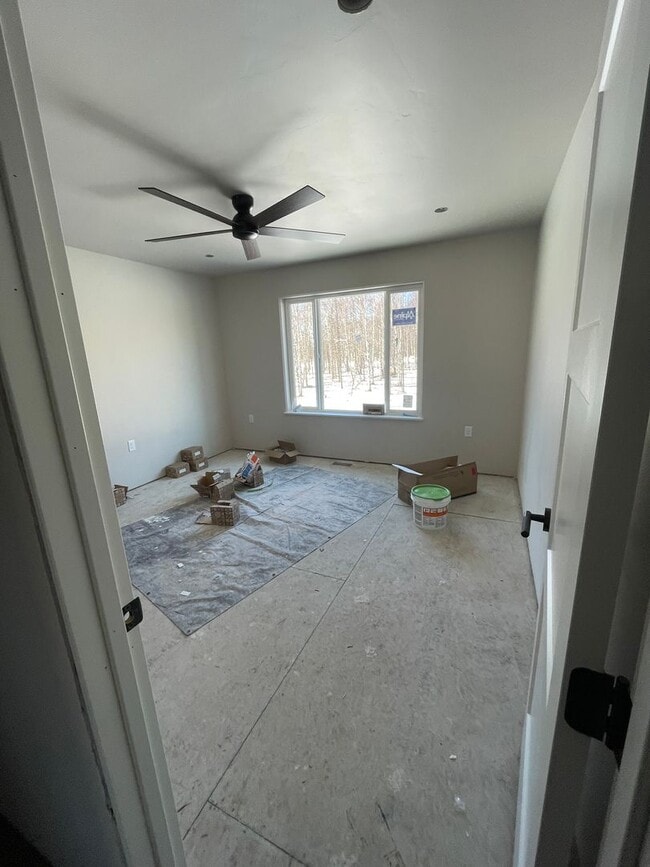 Building Photo - 7404 N Paw St