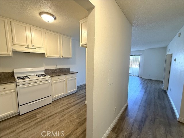 Building Photo - 1212 Gladys Ave