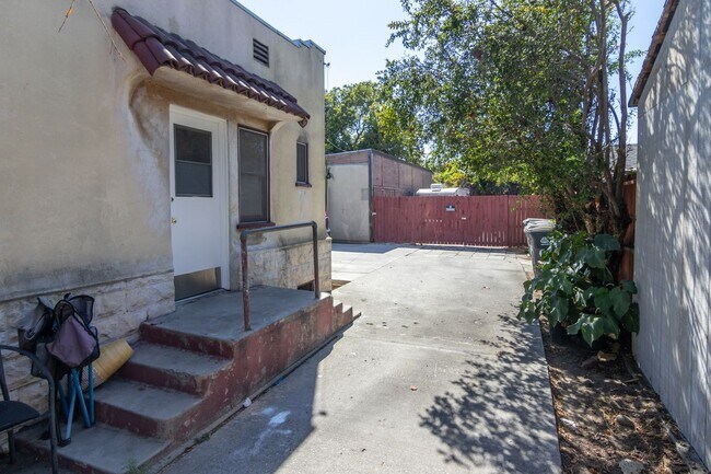 Building Photo - 5927 Corona Ave