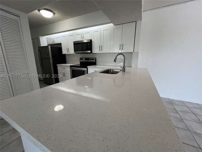 Building Photo - 8500 SW 212th St
