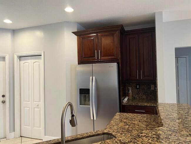 Building Photo - 2758 SW 129th Terrace