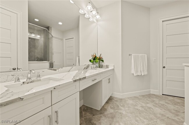 Building Photo - 6831 Saona CT