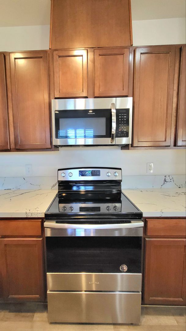 Building Photo - MAYFIELD RANCH ESTATES - N. Mayfield Ranch...