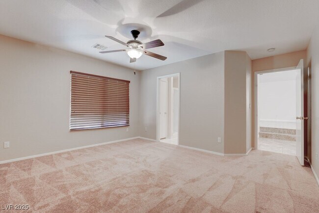 Building Photo - 8753 Country View Ave