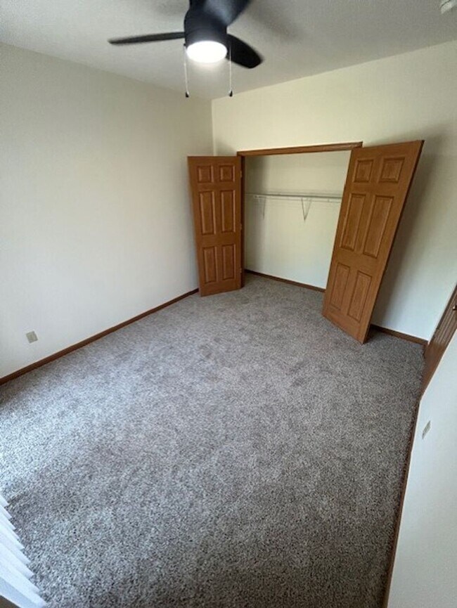Building Photo - Quiet Neighborhood - Troy, OH (2 Bedroom R...