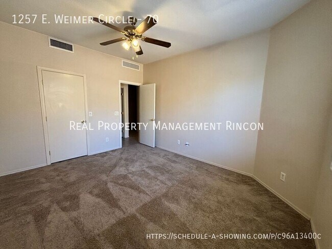 Building Photo - 1257 E Weimer Cir