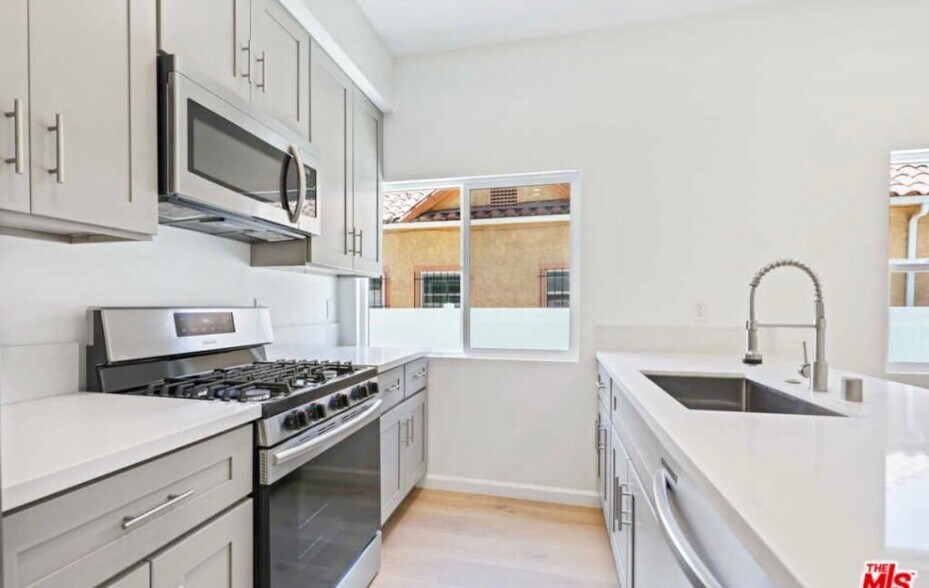 Building Photo - 5234 20th St