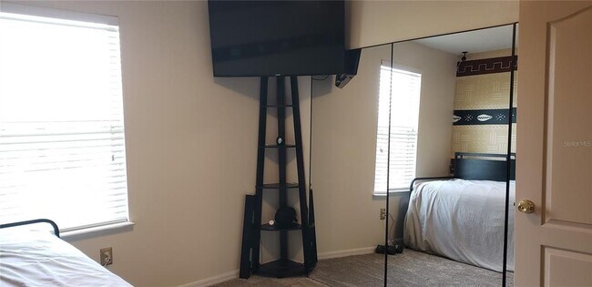 Building Photo - 4560 Ashburn Square Dr