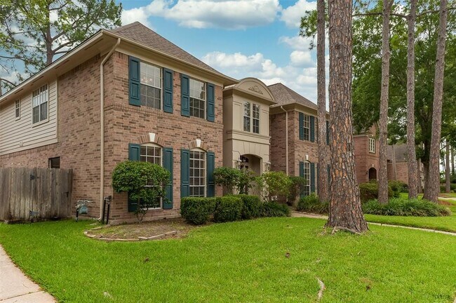 Building Photo - 4007 N Beechwood Ct