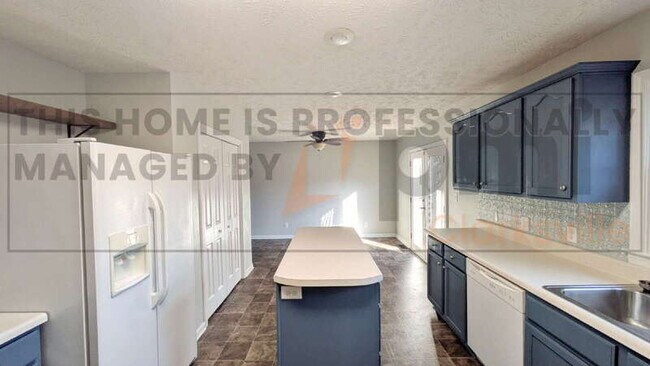 Building Photo - 2408 Shoveler Way