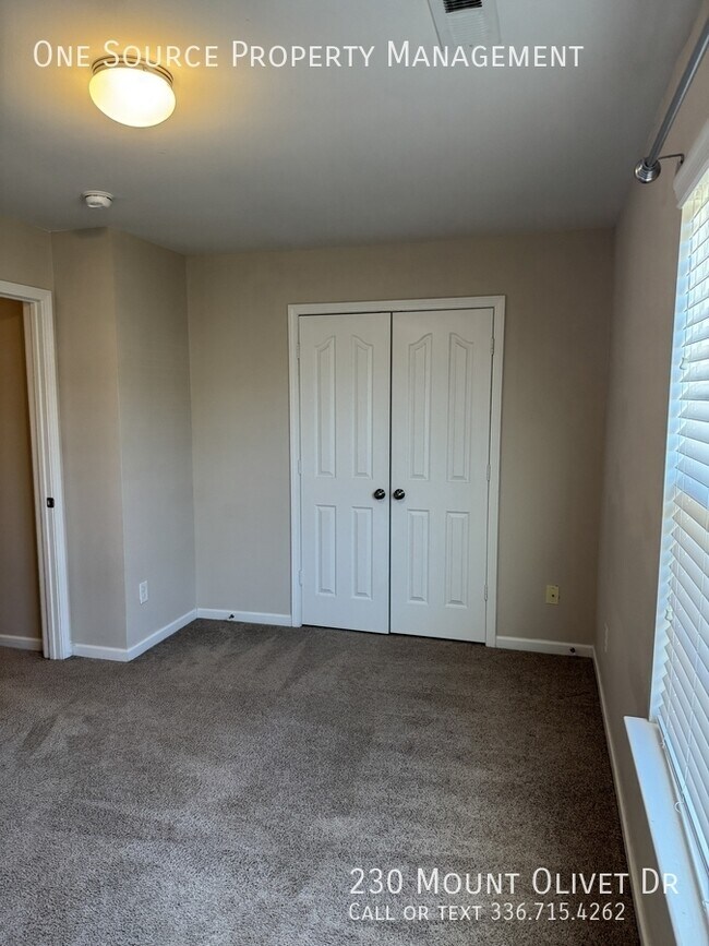 Building Photo - 230 Mount Olivet Dr