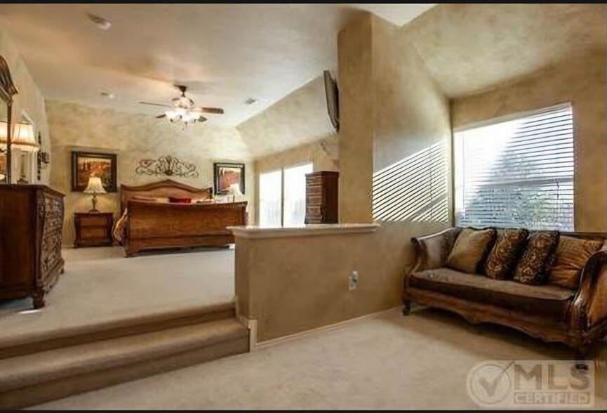 Building Photo - 8864 Kennsington St