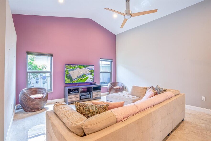 Building Photo - 6429 NW 50th St