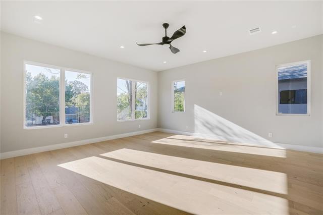 Building Photo - 2333 Vagas St